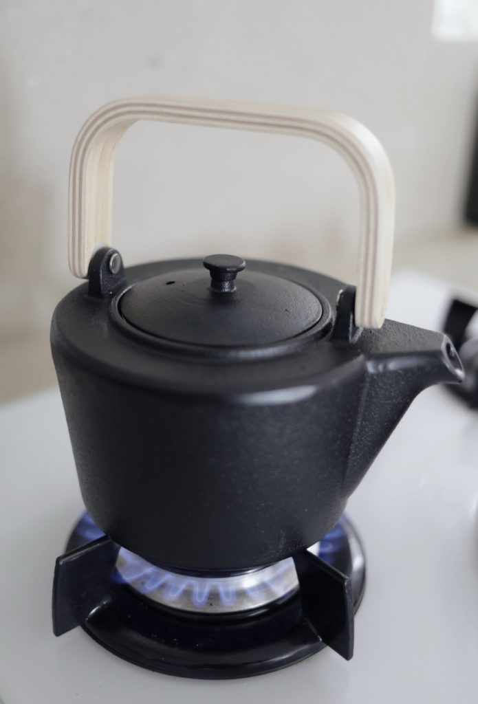 Théière en fonte pour une dégustation optimale du thé et un moment plaisir !